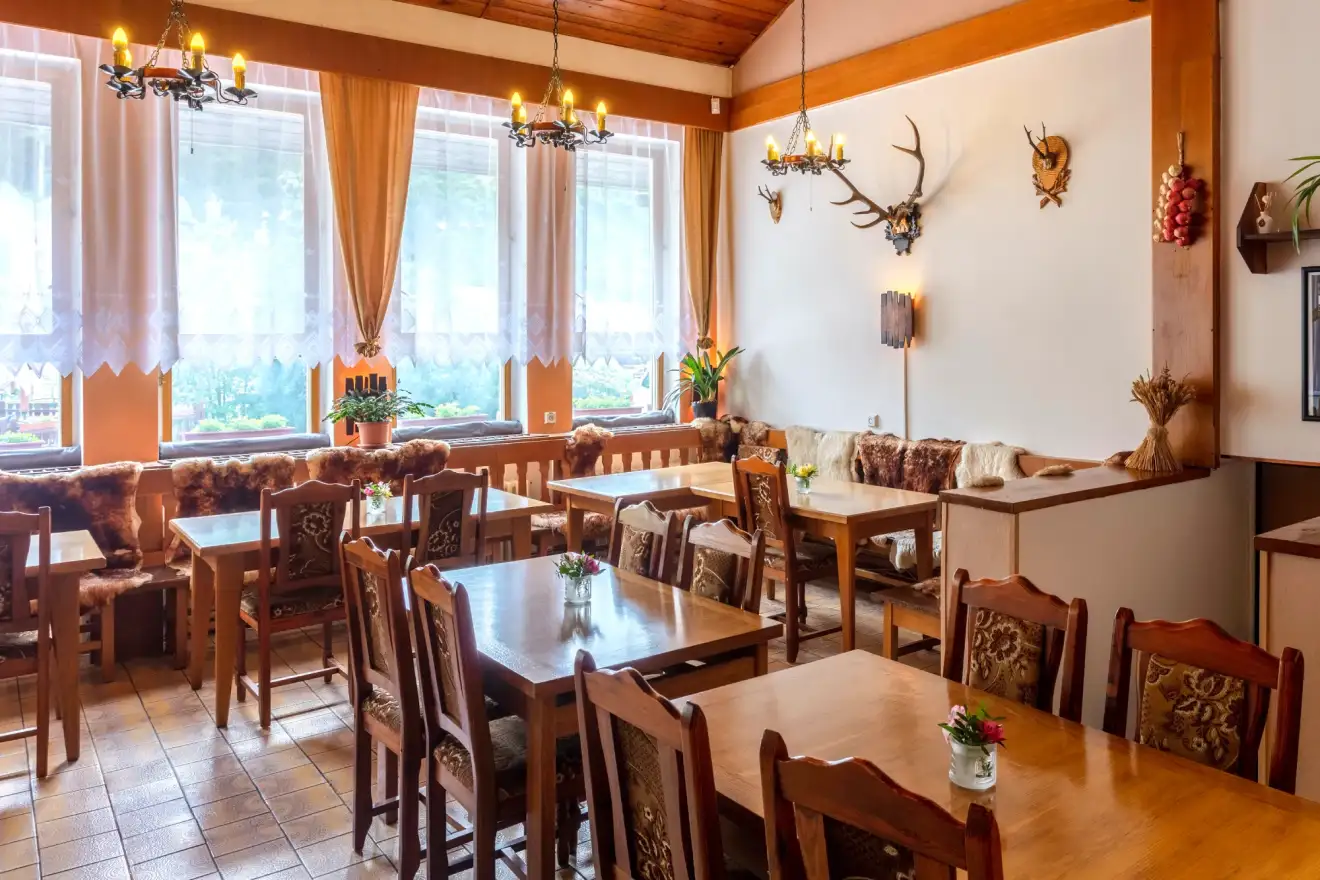Restaurace a interiér Hotelu u Můstku